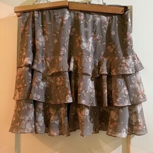 NWT 18 Lauren Ralph Lauren 3 Tier Short Skirt Taupe and Pink/White Floral Design